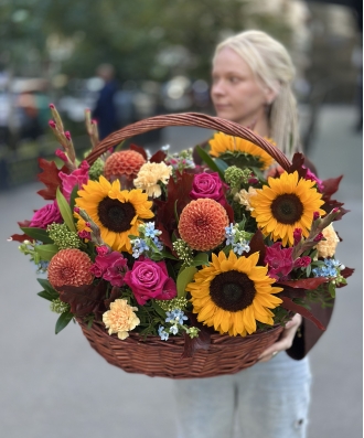 Корзина с подсолнухами №1202